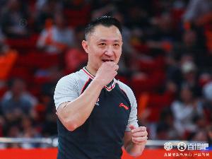 凤凰体育下载-裁判界资深人士：CBA名哨压力很大 也怕自媒体乱写