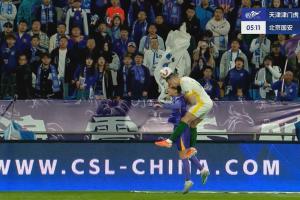 凤凰体育APP-斯帕吉奇送上救护车后已经苏醒，目前正在医院接受进一步检查